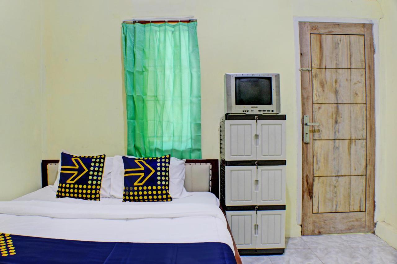 Spot On 93089 Homestay Kamar Hijau Syariah Μπαντάρ Λαμπούνγκ Εξωτερικό φωτογραφία